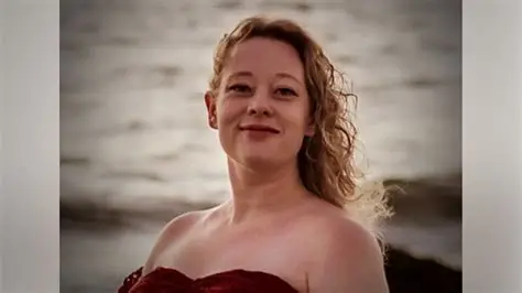 FBI probes fatal shooting of woman by ICE officer in Minneapolis