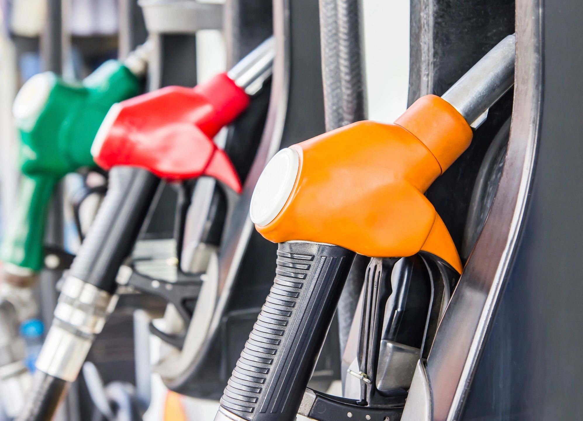 Major gas price drop expected across southern Ontario this week